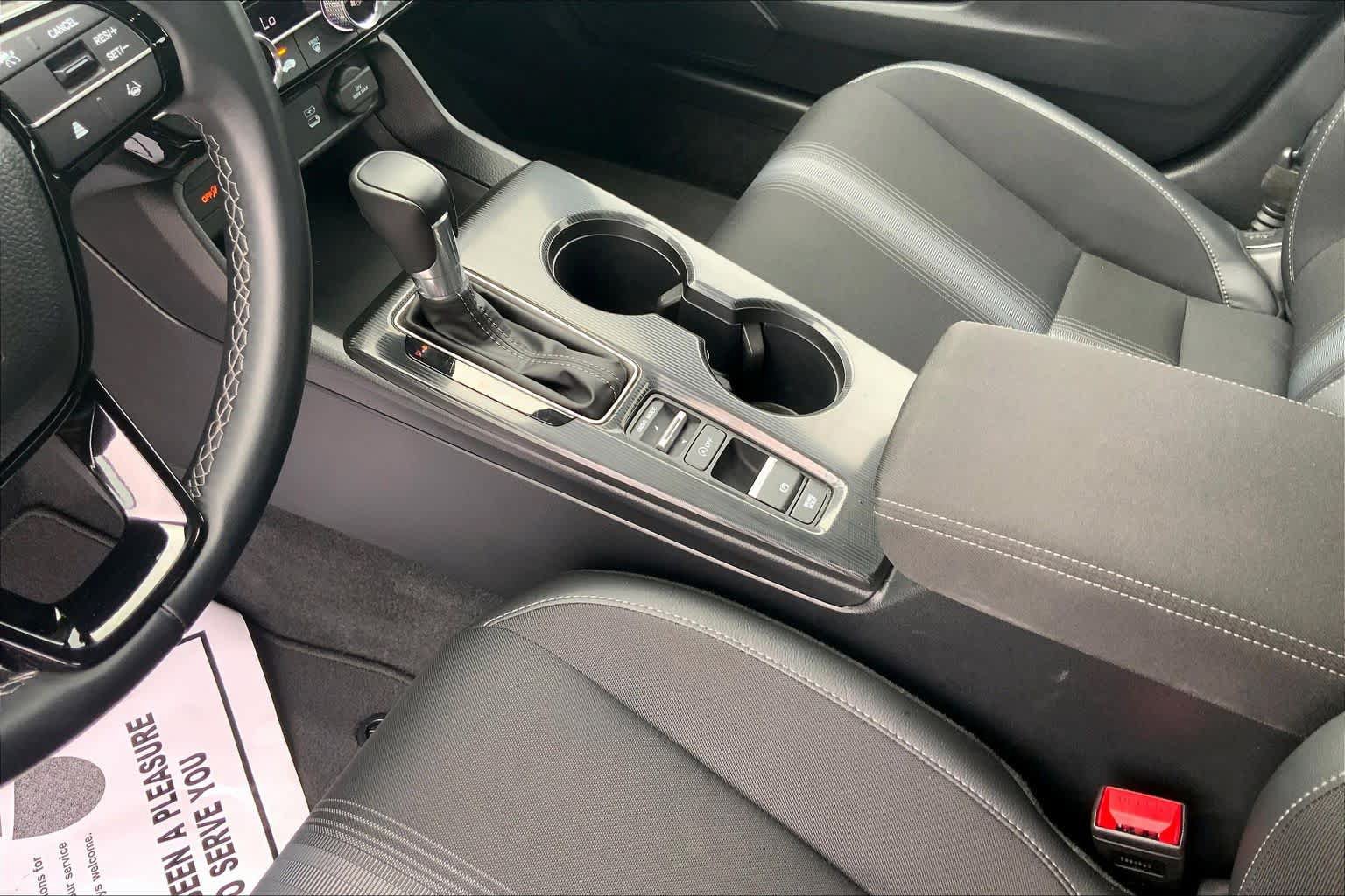 Used 2025 Honda Civic Sport image 17