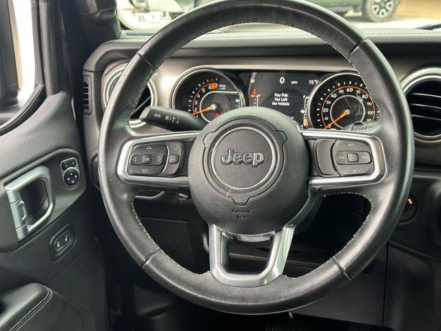Used 2019 Jeep Wrangler Unlimited Sahara AWD/4WD image 12