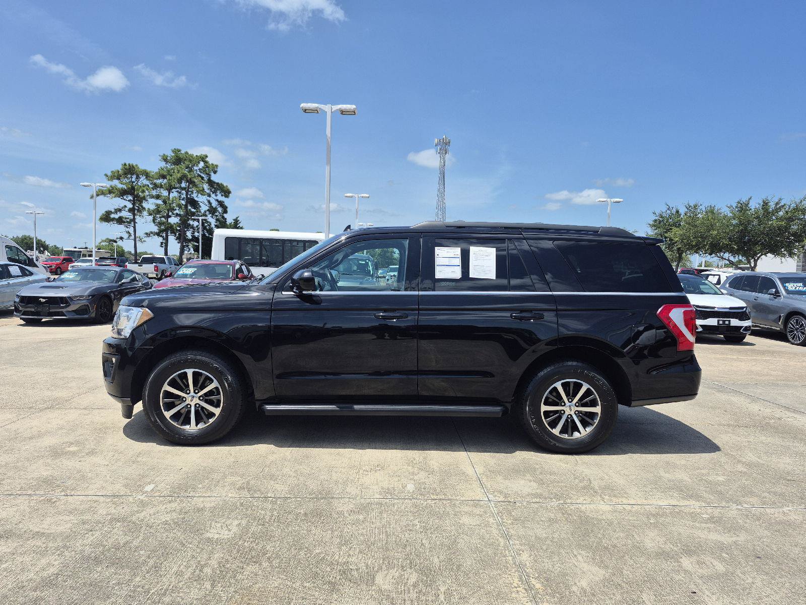 Certified 2021 Ford Expedition XLT RWD image 20