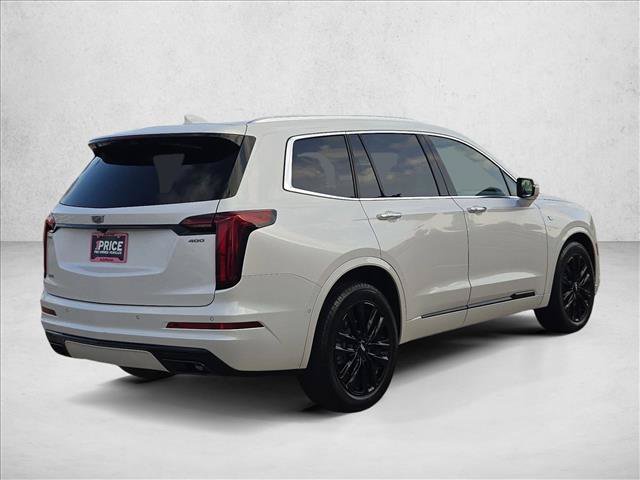 Used 2022 Cadillac XT6 Premium Luxury w/ LPO, ONYX Package FWD image 5