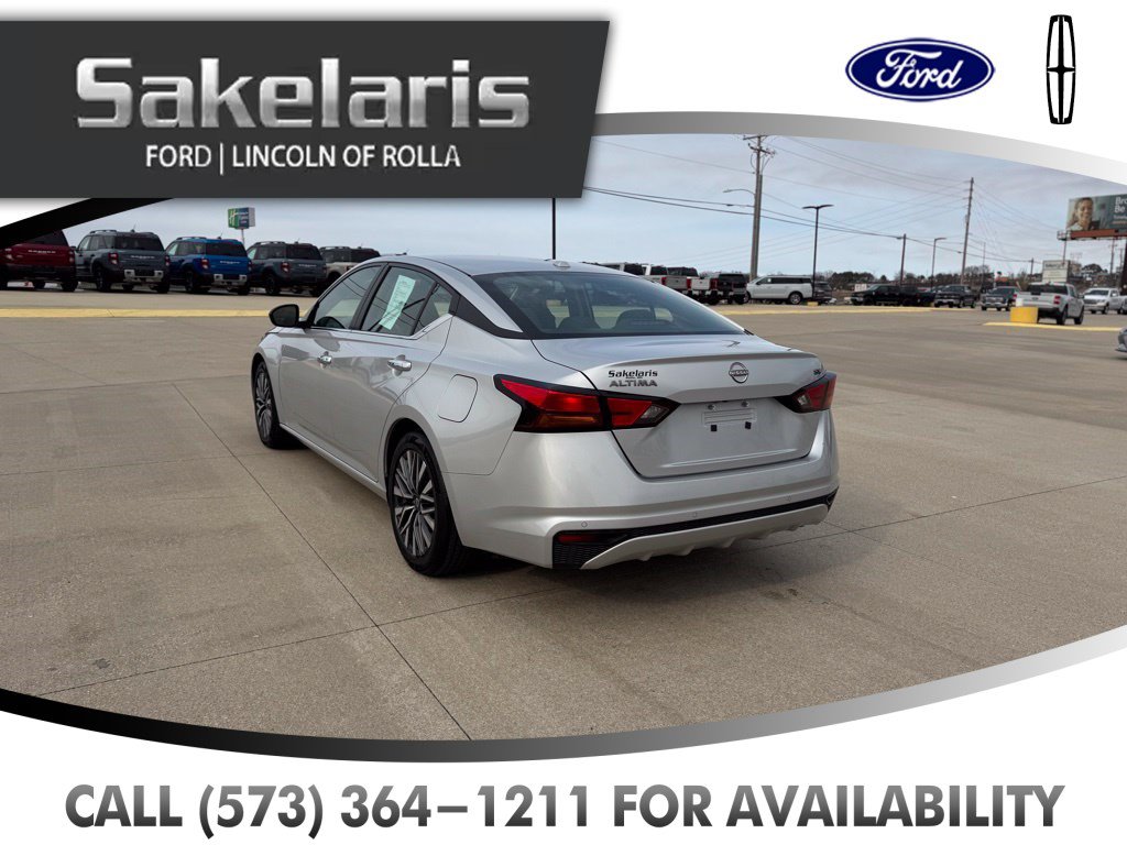 Used 2024 Nissan Altima 2.5 SV FWD image 7