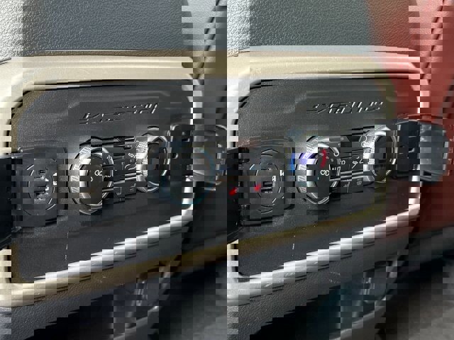 Certified 2022 Ford Expedition Max Limited image 21