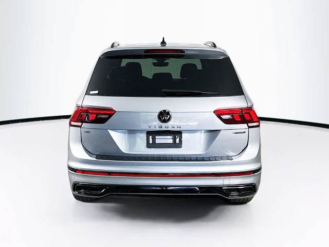 Used 2023 Volkswagen Tiguan SE R-Line AWD/4WD image 5