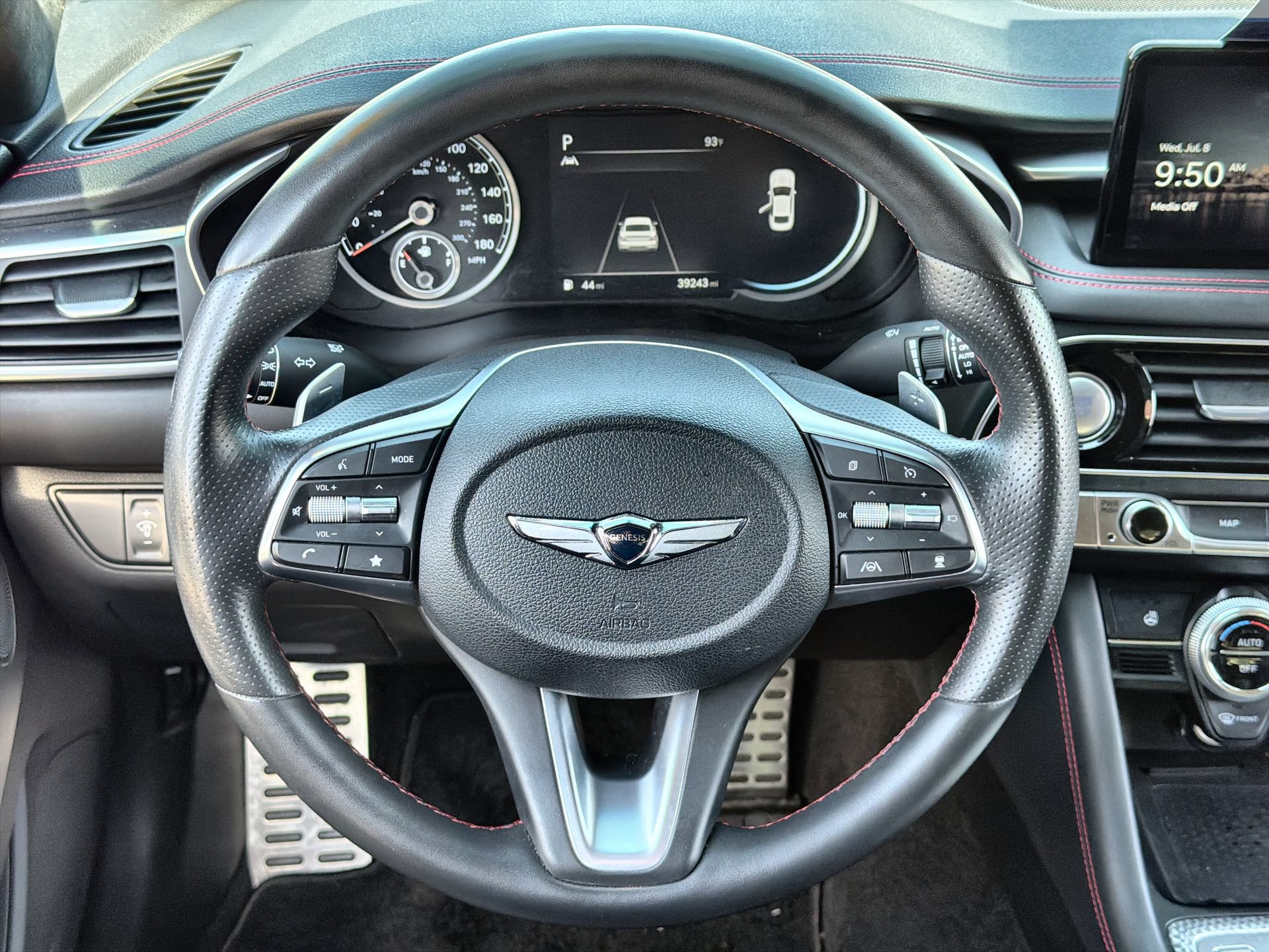 Used 2022 Genesis G70 3.3T RWD image 14