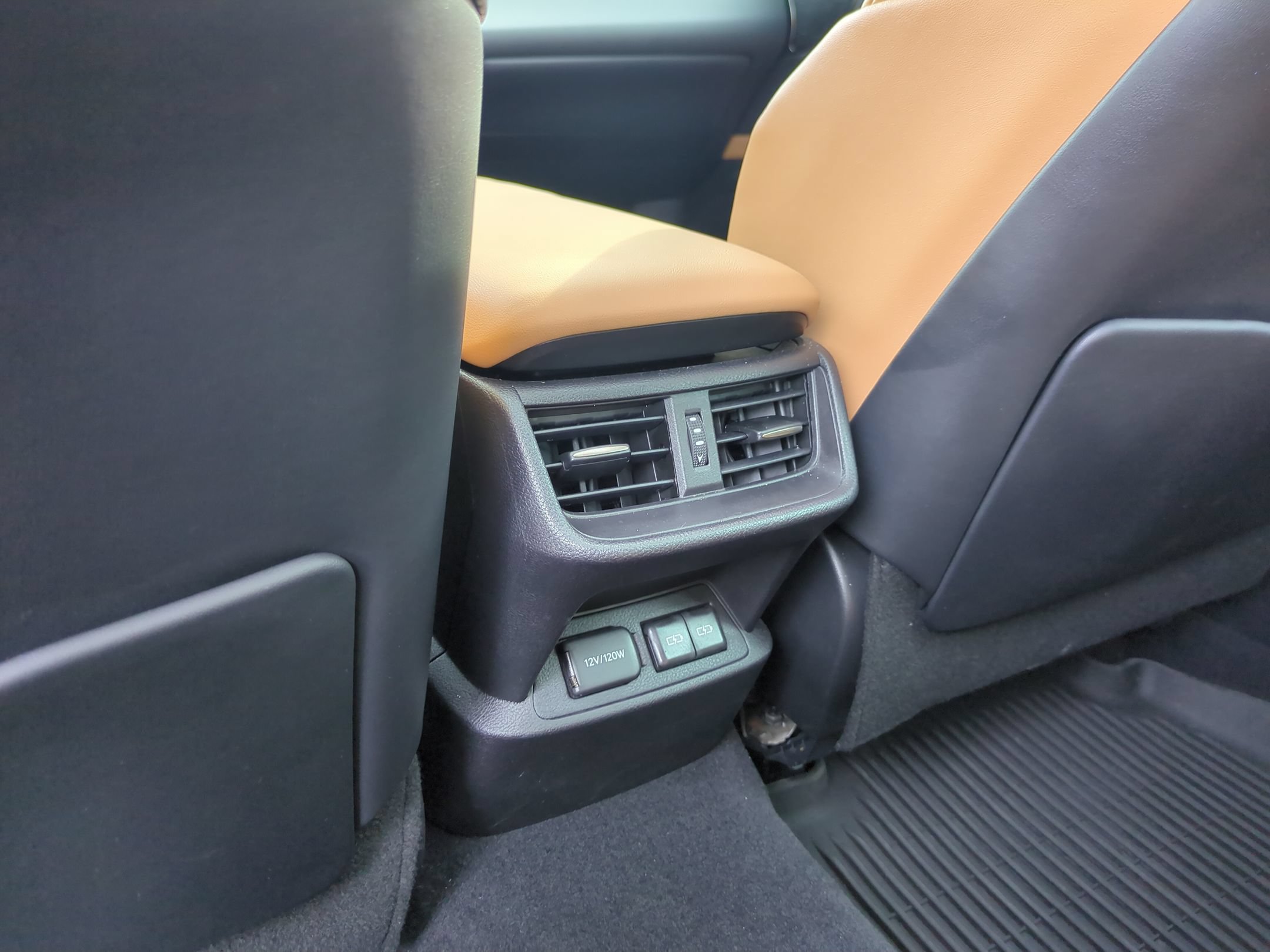 Used 2024 Lexus ES 350 Ultra Luxury w/ Accessory Package (Z2) FWD image 29