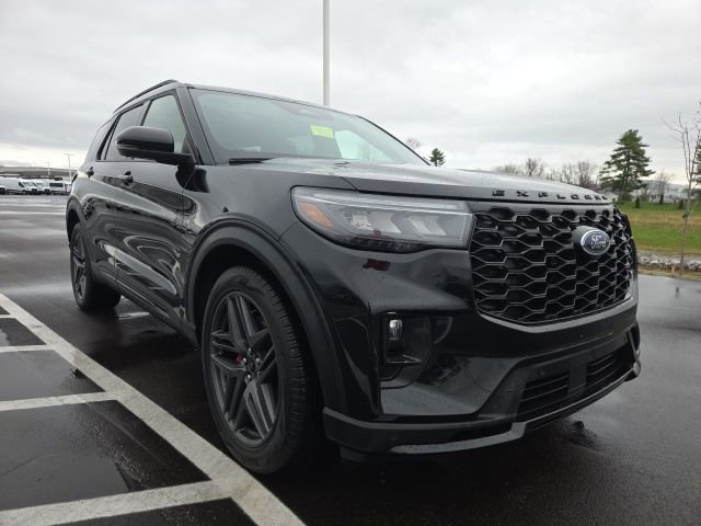 Certified 2025 Ford Explorer ST w/ Sun And Sound Package image 5