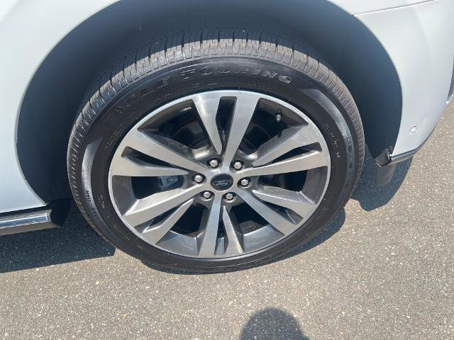 Certified 2021 Ford Expedition Limited image 12