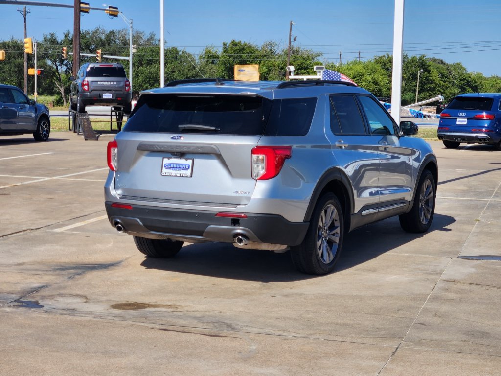 Certified 2024 Ford Explorer XLT w/ Equipment Group 202A AWD/4WD image 7