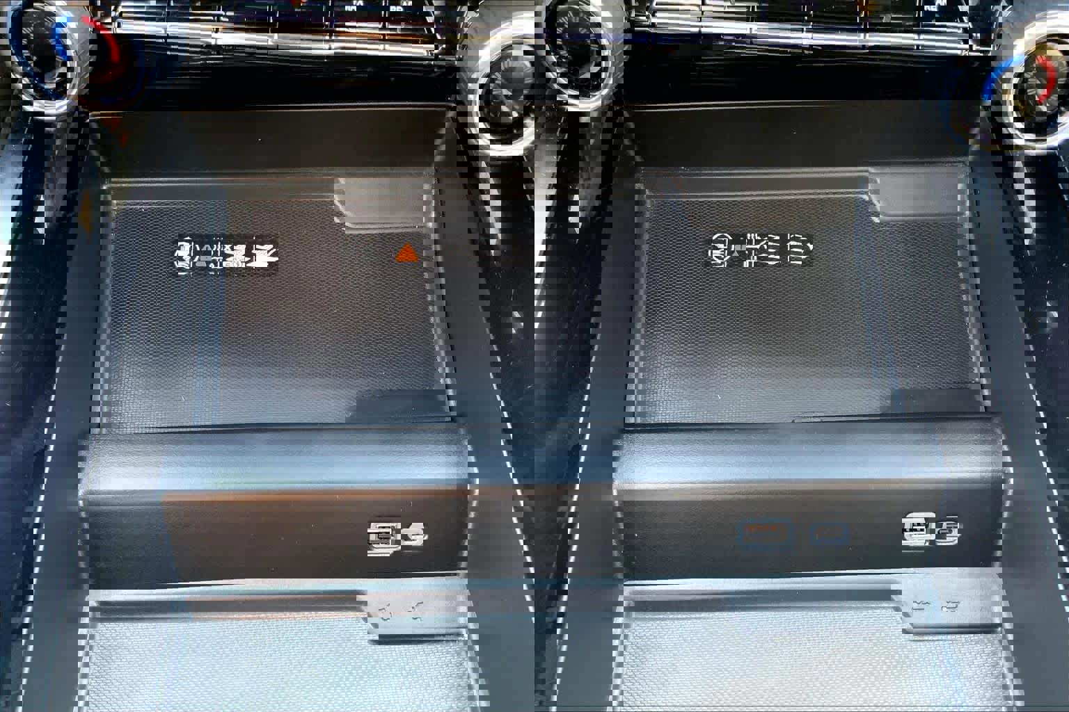 Used 2025 Chevrolet Tahoe Z71 image 35