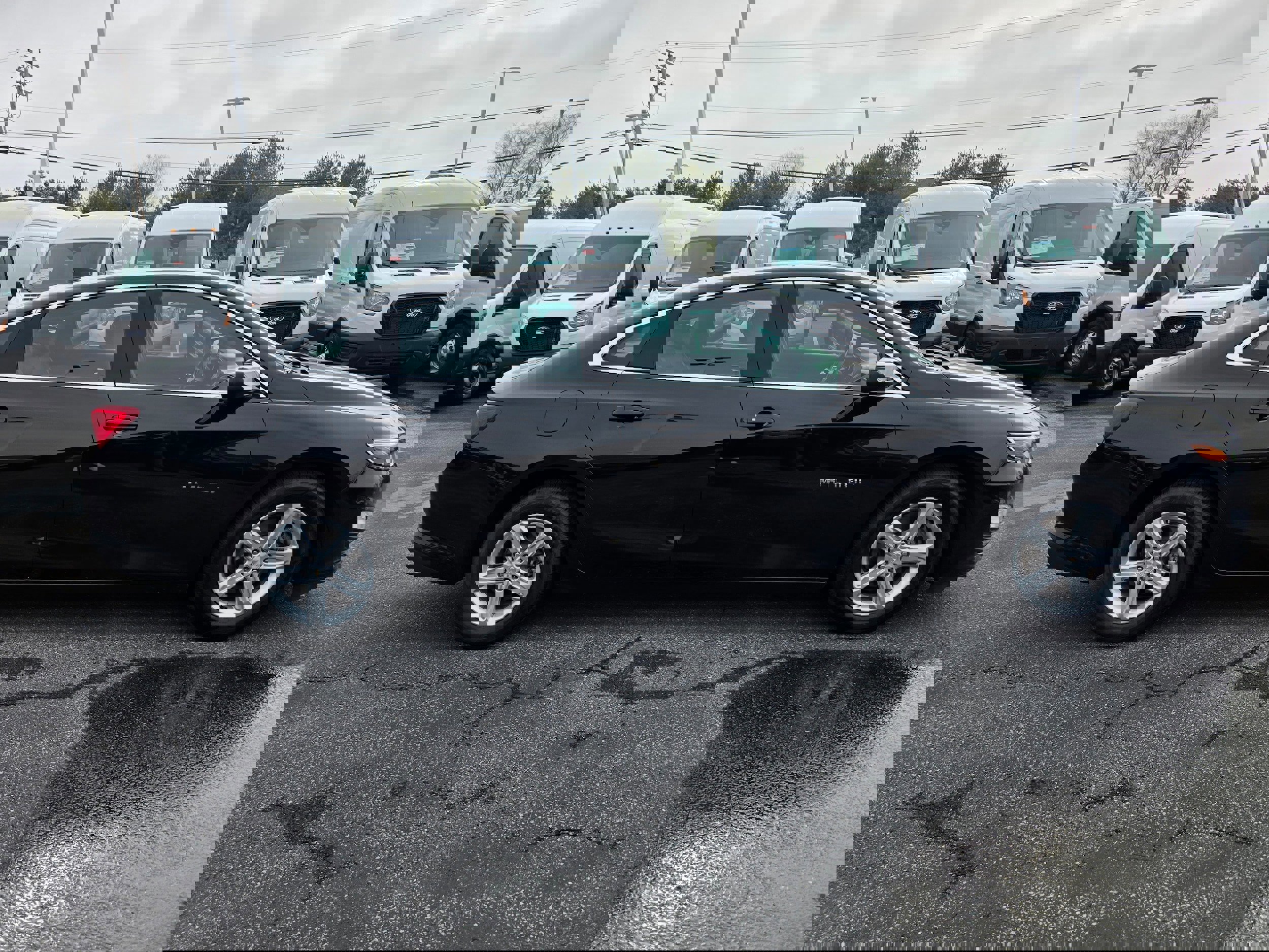 Used 2024 Chevrolet Malibu LT image 2