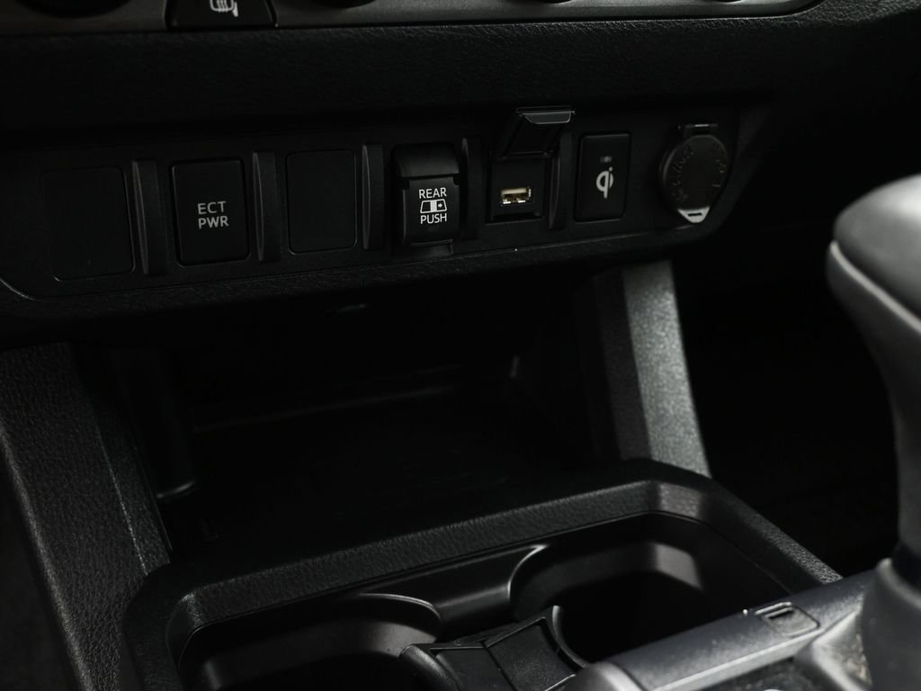 Used 2023 Toyota Tacoma TRD Off-Road image 42