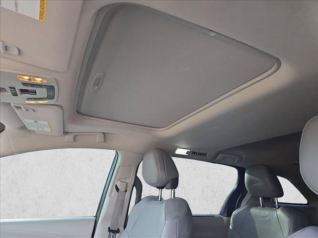 Used 2022 Toyota Sienna XLE FWD image 15