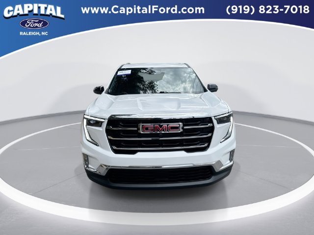 Used 2026 GMC Acadia Elevation w/ Elevation Premium Package FWD image 3