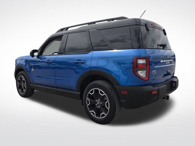 Certified 2025 Ford Bronco Sport Outer Banks w/ Outer Banks Tech Package+ AWD/4WD image 7