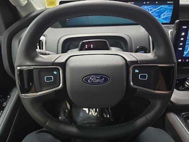 Certified 2025 Ford Expedition Active AWD/4WD image 24