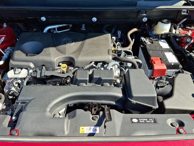 Used 2025 Toyota RAV4 XLE AWD/4WD image 29