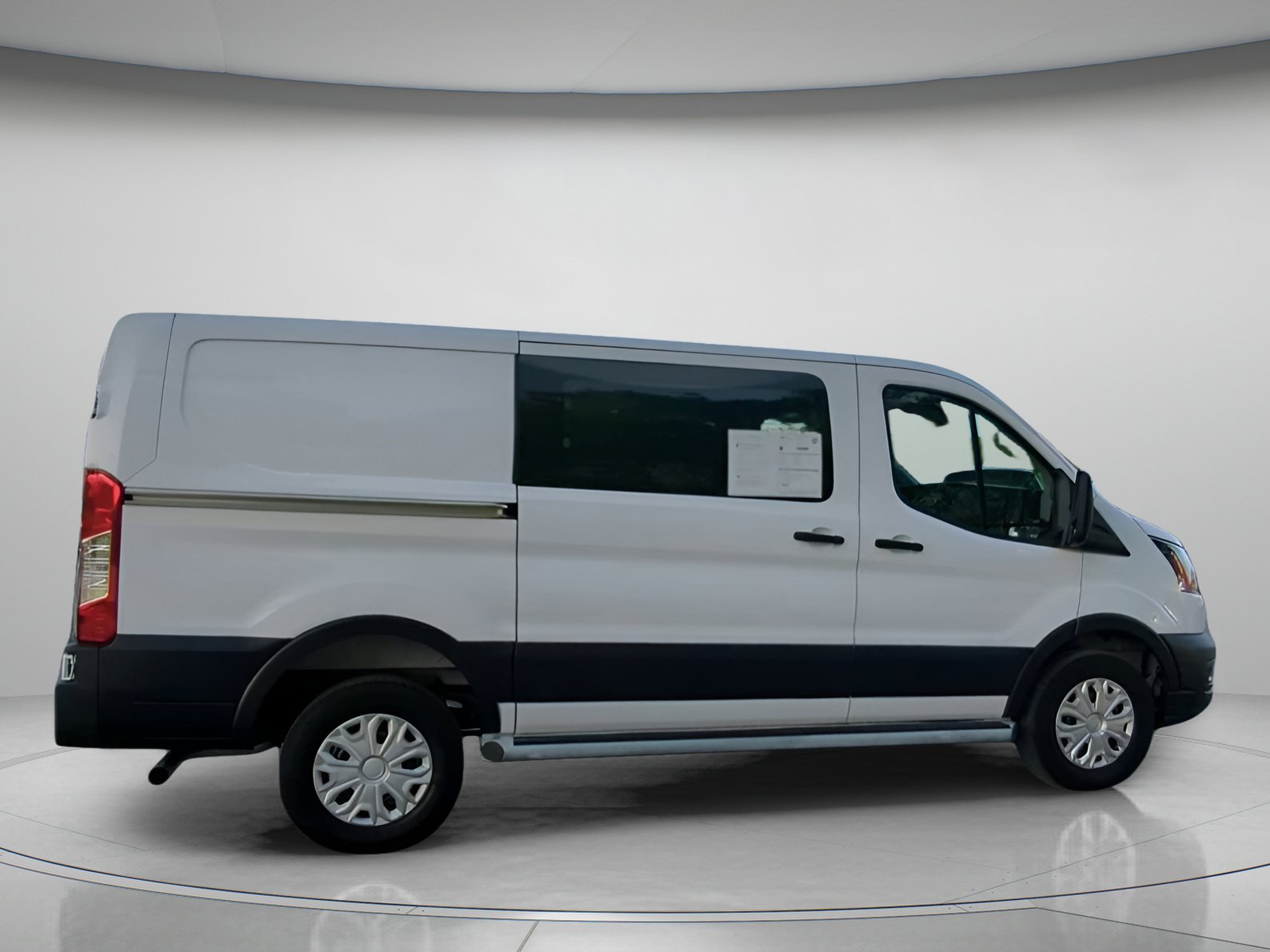Certified 2025 Ford Transit 250 Low Roof w/ Exterior Upgrade Package RWD image 31