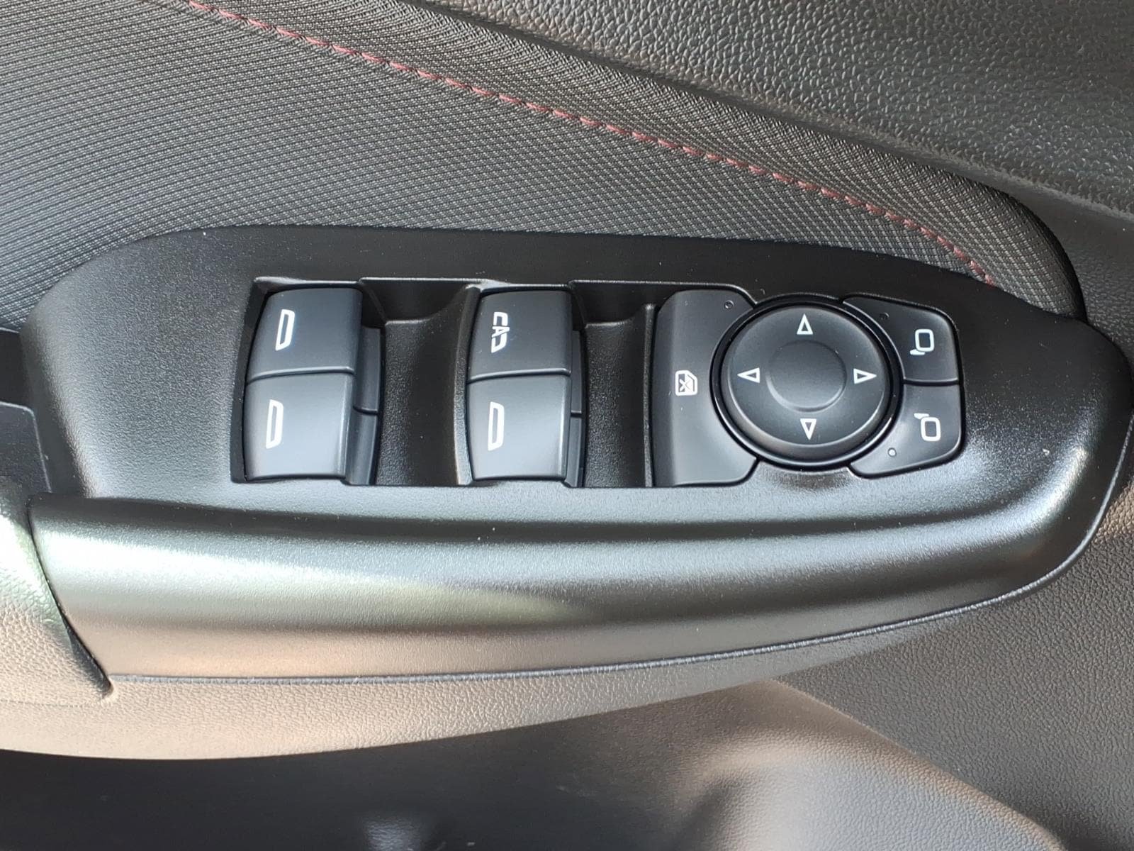 Used 2023 Chevrolet TrailBlazer RS w/ Convenience Package AWD/4WD image 23