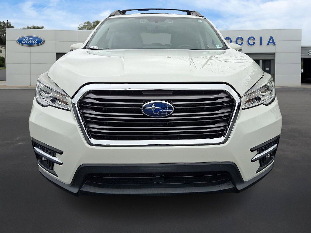 Used 2022 Subaru Ascent Limited w/ Technology Package AWD/4WD image 2