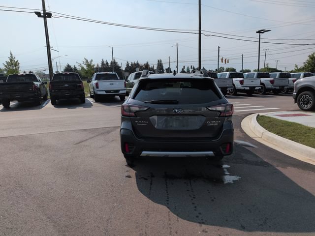 Used 2021 Subaru Outback Limited AWD/4WD image 4