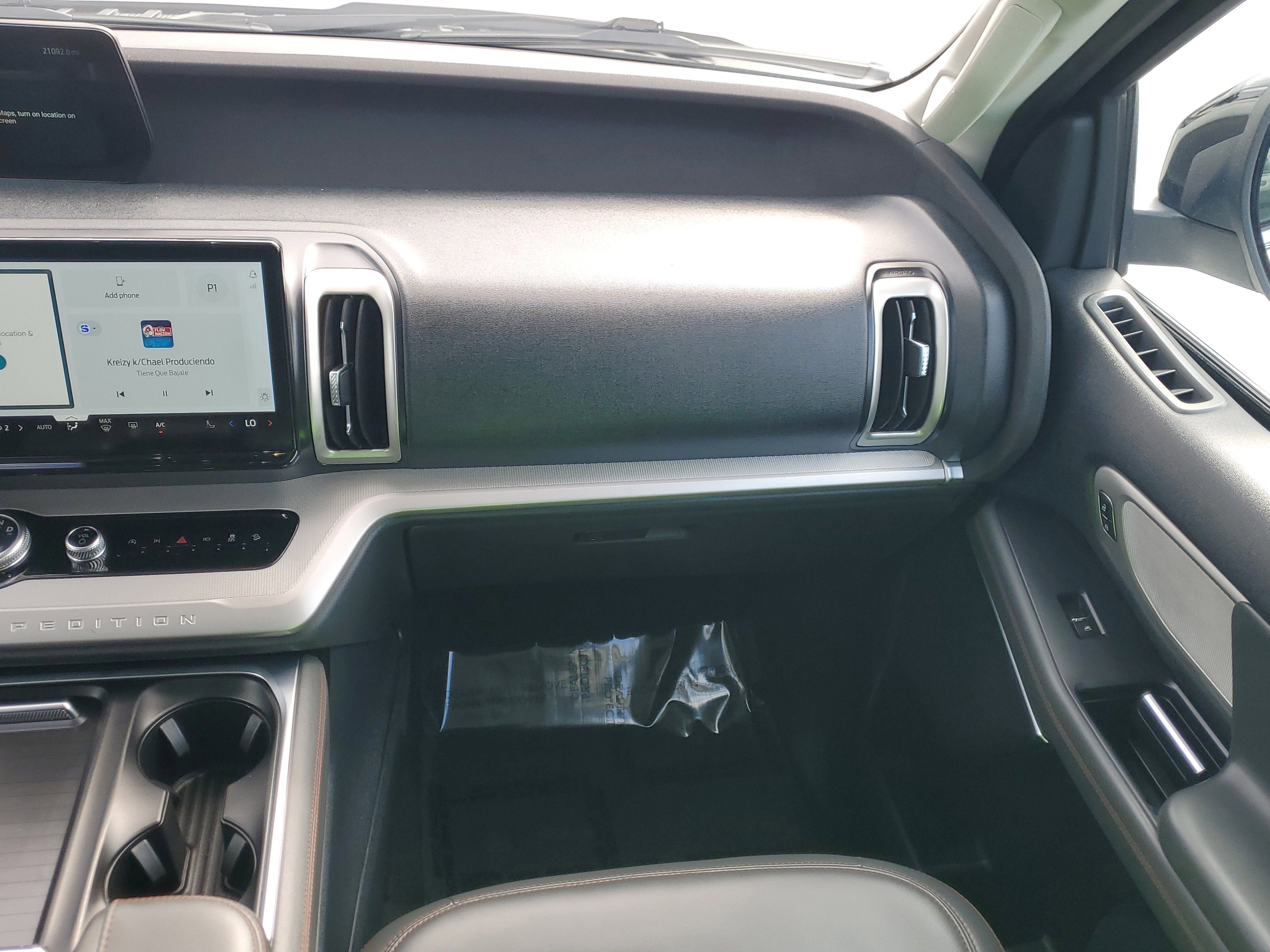 Certified 2025 Ford Expedition Max Active image 17