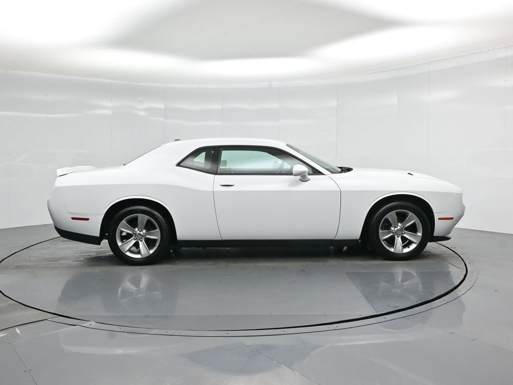 Used 2020 Dodge Challenger SXT image 7