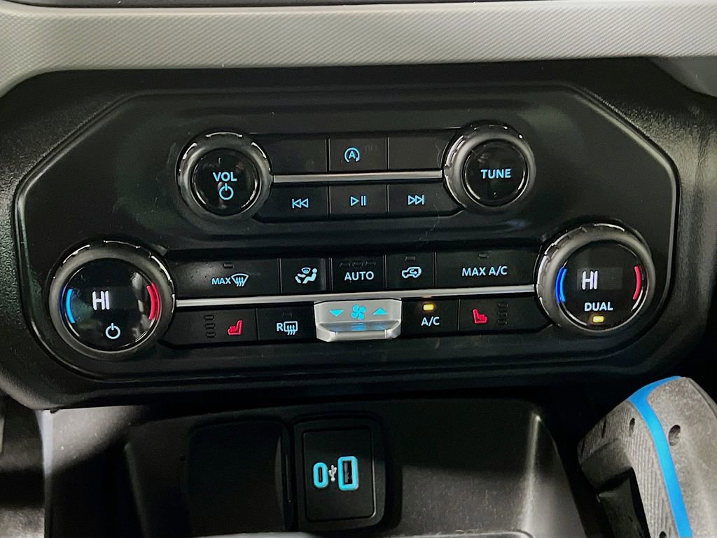 Certified 2023 Ford Bronco Black Diamond image 22