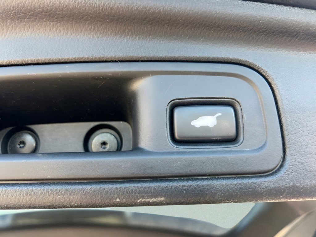 Used 2017 Honda Pilot Touring image 9