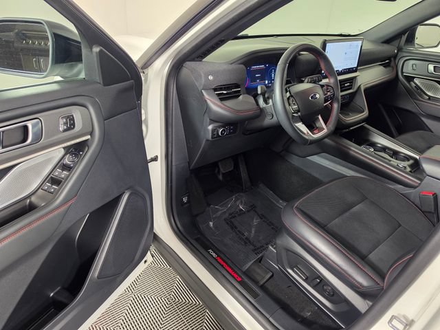Certified 2025 Ford Explorer ST AWD/4WD image 21