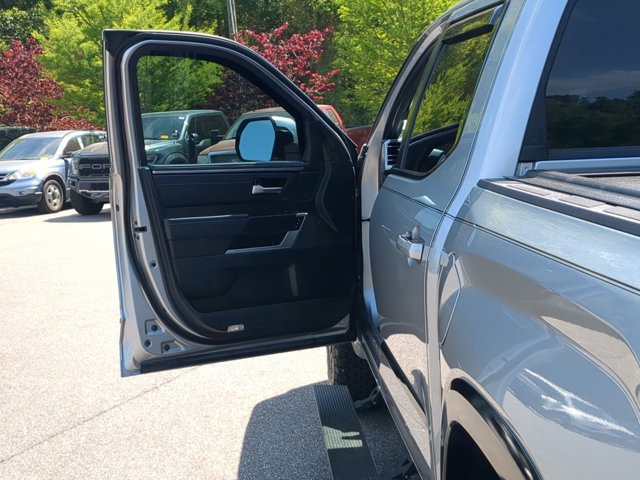 Used 2024 Toyota Tundra Platinum AWD/4WD image 13