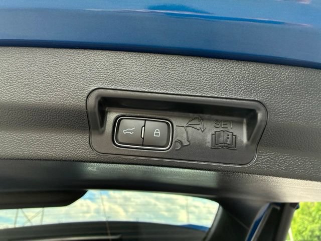 Certified 2023 Ford Explorer XLT w/ Equipment Group 202A AWD/4WD image 9