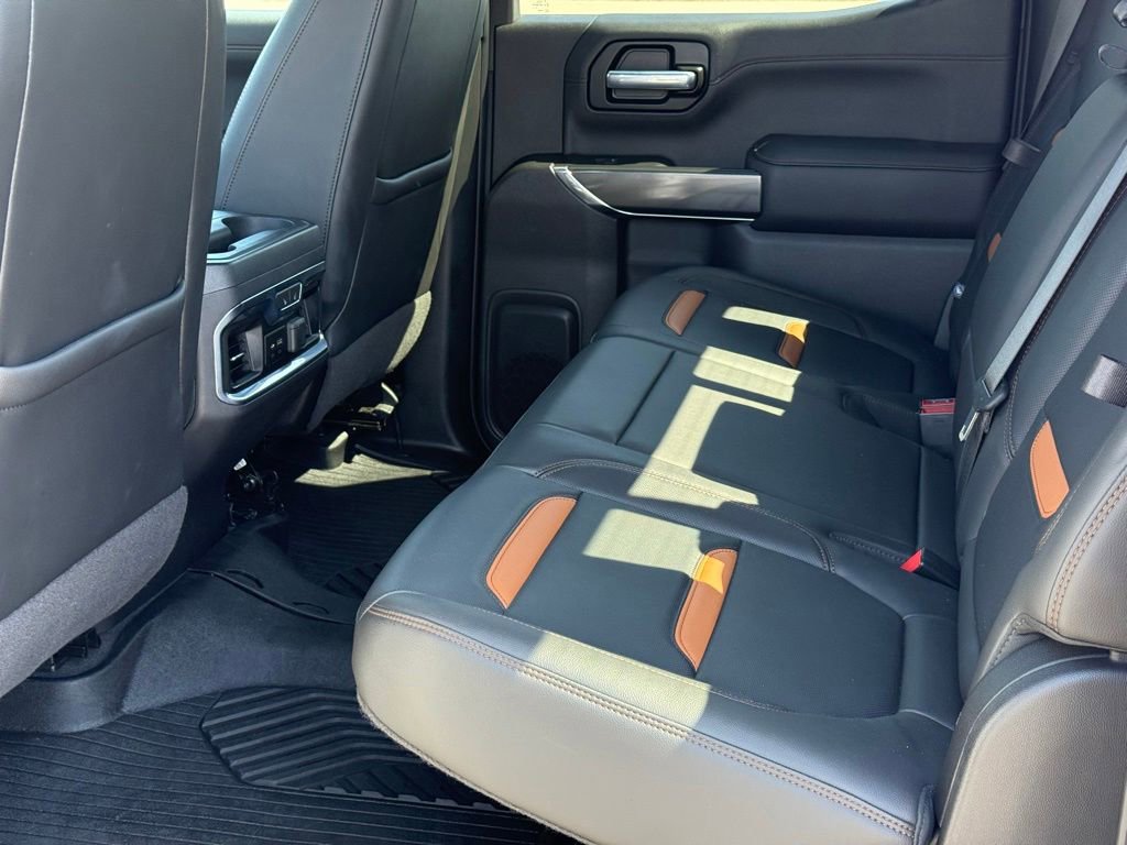 Used 2020 GMC Sierra 1500 AT4 w/ AT4 Premium Package AWD/4WD image 8