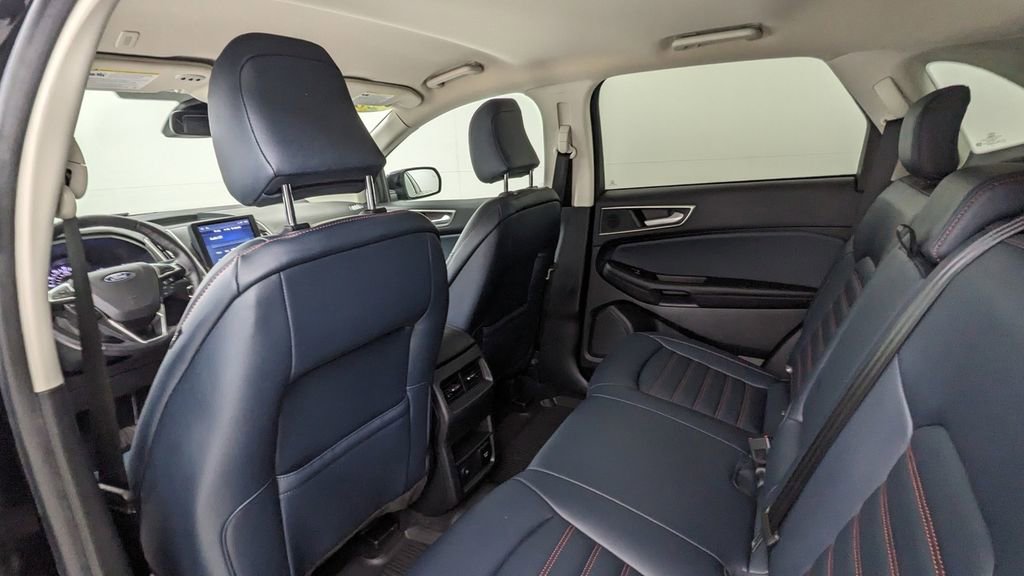 Certified 2023 Ford Edge SEL w/ Sport Appearance Package AWD/4WD image 32