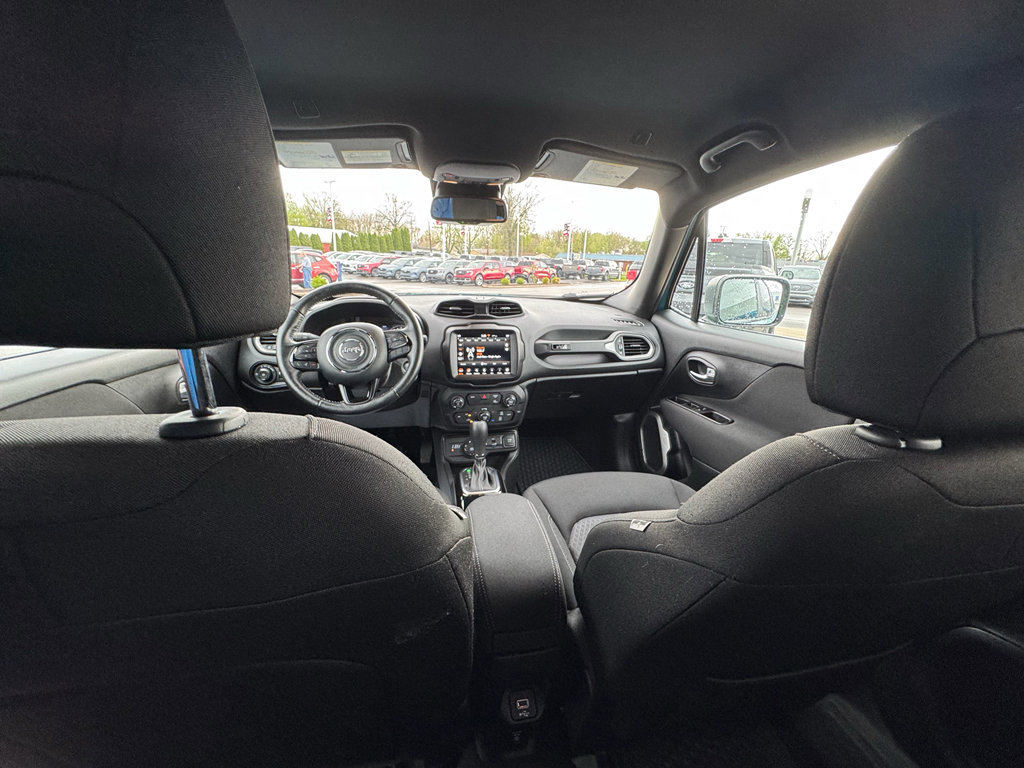 Used 2021 Jeep Renegade Latitude AWD/4WD image 21