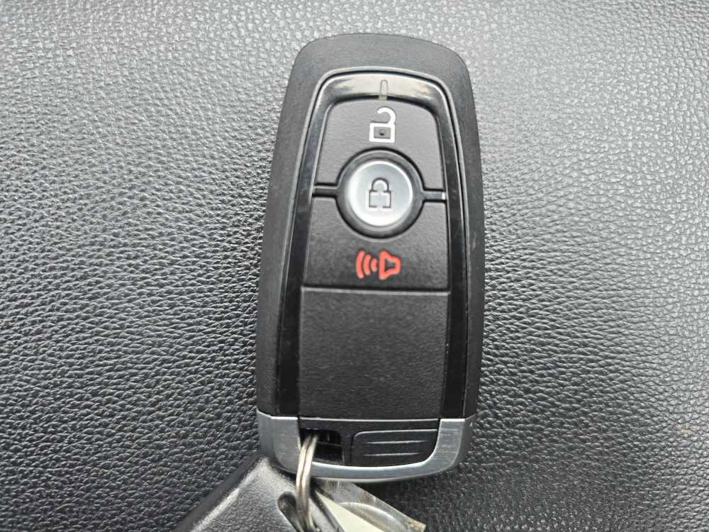 Certified 2021 Ford EcoSport Titanium w/ Interior Protection Package image 21