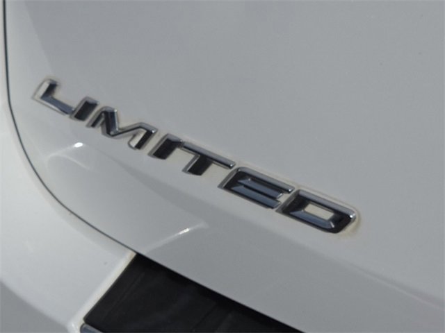 Certified 2020 Ford Explorer Limited w/ Class III Trailer Tow Package image 15