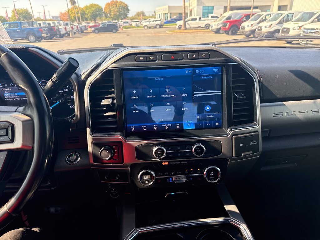 Certified 2022 Ford F450 Platinum w/ Camper Package AWD/4WD image 17