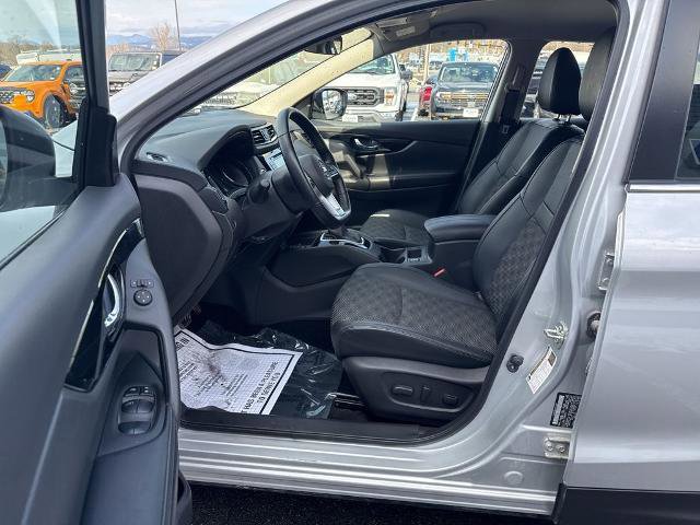 Used 2022 Nissan Rogue Sport SV w/ Technology Package AWD/4WD image 9