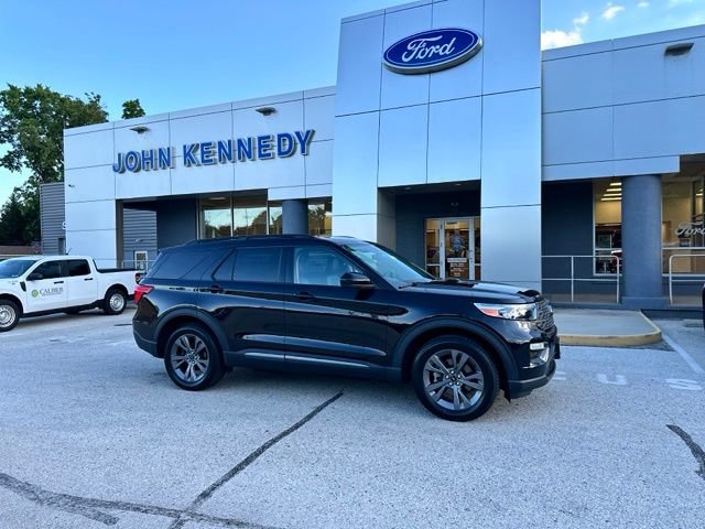 Certified 2023 Ford Explorer XLT w/ Equipment Group 202A AWD/4WD image 26