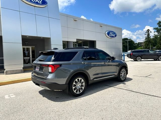 Certified 2025 Ford Explorer Active w/ Active Comfort Package AWD/4WD image 19