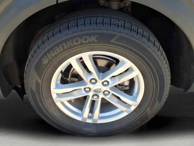 Certified 2022 Ford Explorer XLT w/ Equipment Group 202A AWD/4WD image 7