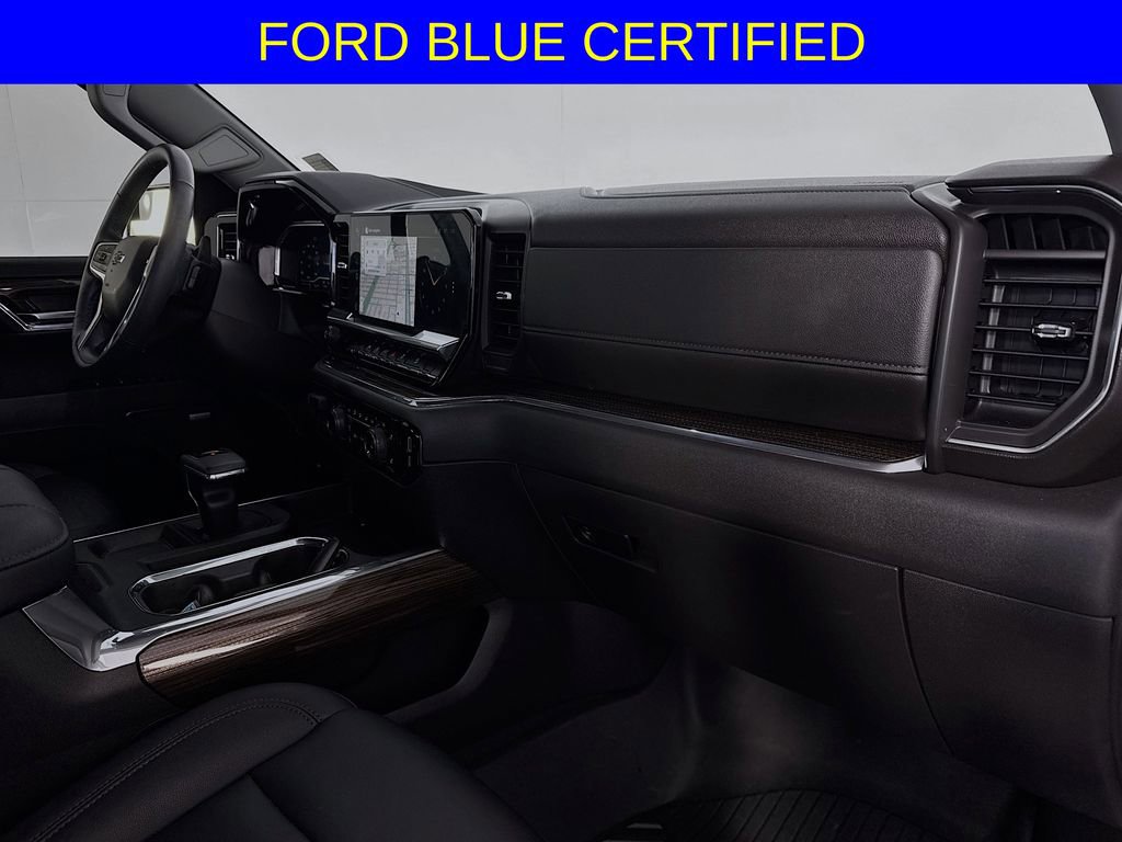 Used 2024 Chevrolet Silverado 1500 LT Trail Boss w/ Convenience Package II AWD/4WD image 34