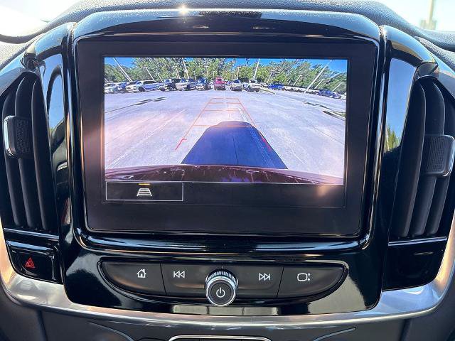 Used 2023 Chevrolet Traverse LT FWD image 24