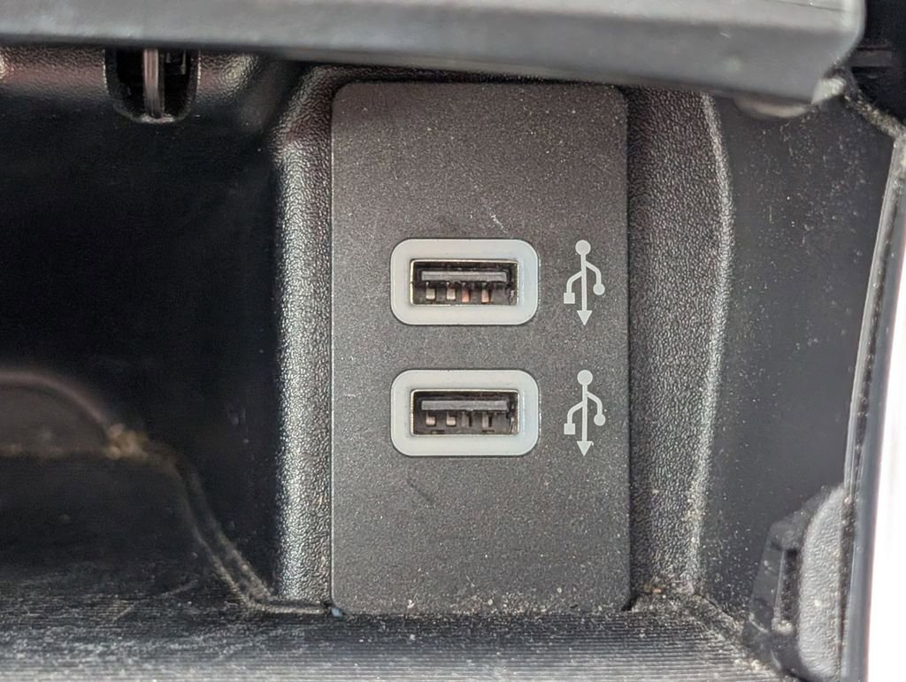 Certified 2017 Ford Edge Titanium w/ Equipment Group 301A image 36