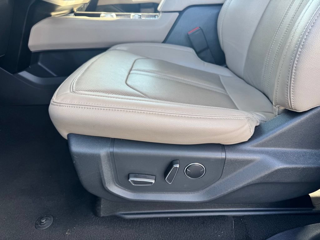 Certified 2024 Ford Expedition Limited AWD/4WD image 6