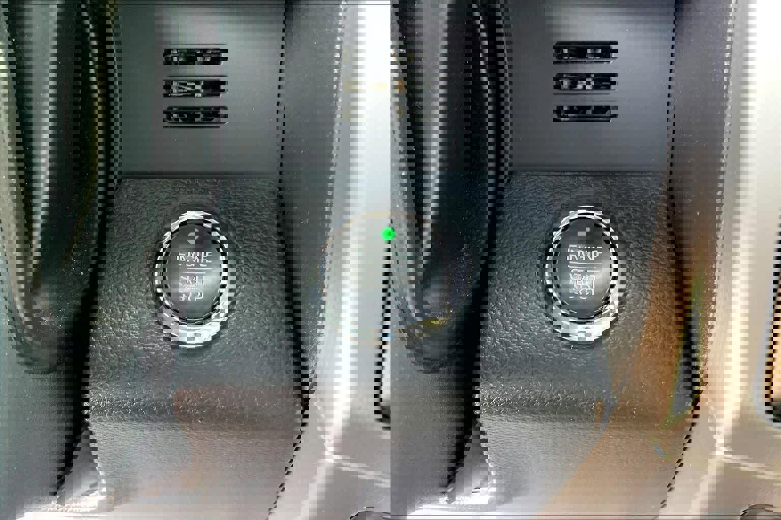 Certified 2022 Ford F450 Platinum w/ FX4 Off-Road Package image 32