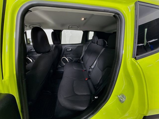 Used 2017 Jeep Renegade Latitude w/ Cold Weather Group image 23