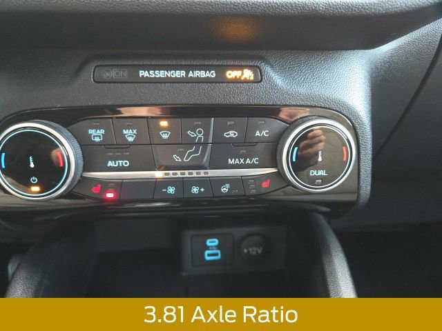 Certified 2022 Ford Escape SE w/ SE Sport Appearance Package image 28