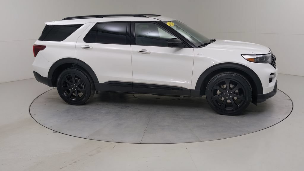 Certified 2023 Ford Explorer ST-Line w/ Class IV Trailer Tow Package AWD/4WD image 12