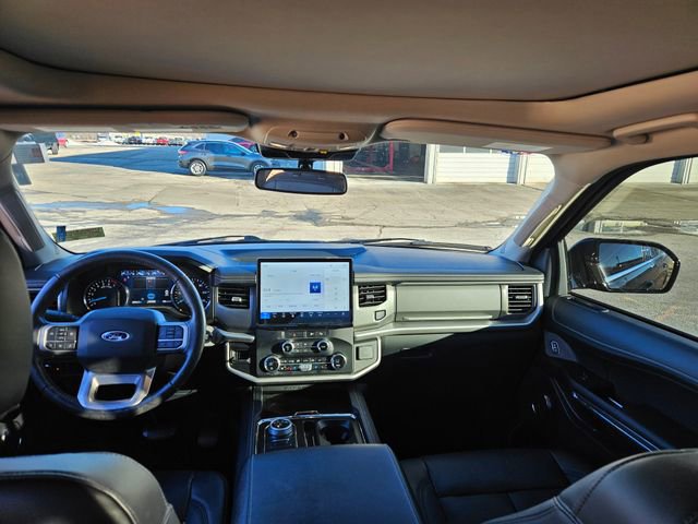 Certified 2023 Ford Expedition XLT image 14